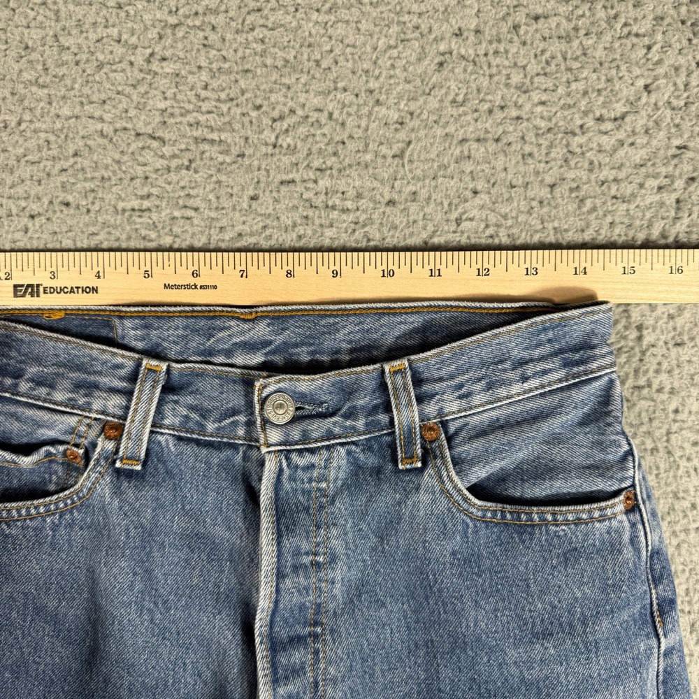 Levis 501 Jeans Mens 30x34 Button Fly Blue Grunge Denim Y2K - Picture 5 of 9